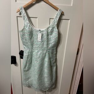 BEBE SEQUIN DRESS MINT GREEN WHITE SCALLOP COCKTAIL DRESS SPARKLY
